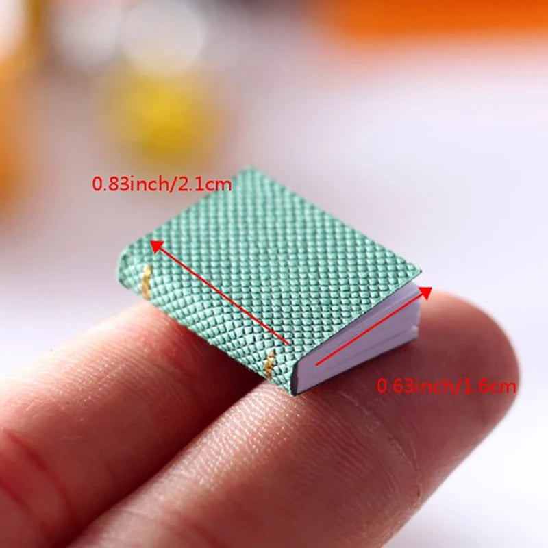 4 pz/set 1/12 casa delle bambole in miniatura Mini libri modello accessori per mobili divertente libreria libro da uomo piccolo