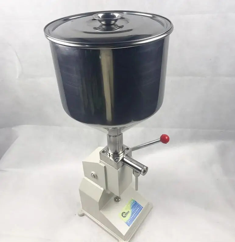 Riempitrice Manuale Per Bottiglie Liquide Modello A03 Con Ugelli Da 4 Mm E 8 Mm Velocità 5-30 Bottiglie Al Minuto