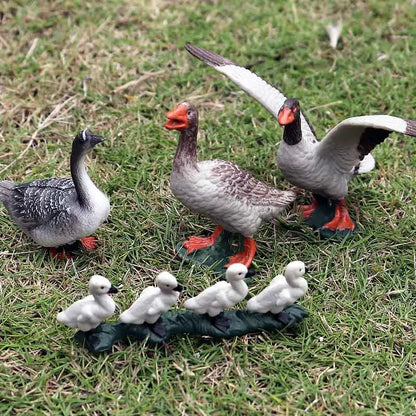 Oenux Farm House Modello Action Figures Agricoltore Moto Mucca Gallina Maiale Animali Set Figurine in miniatura PVC Simpatico giocattolo educativo per bambini