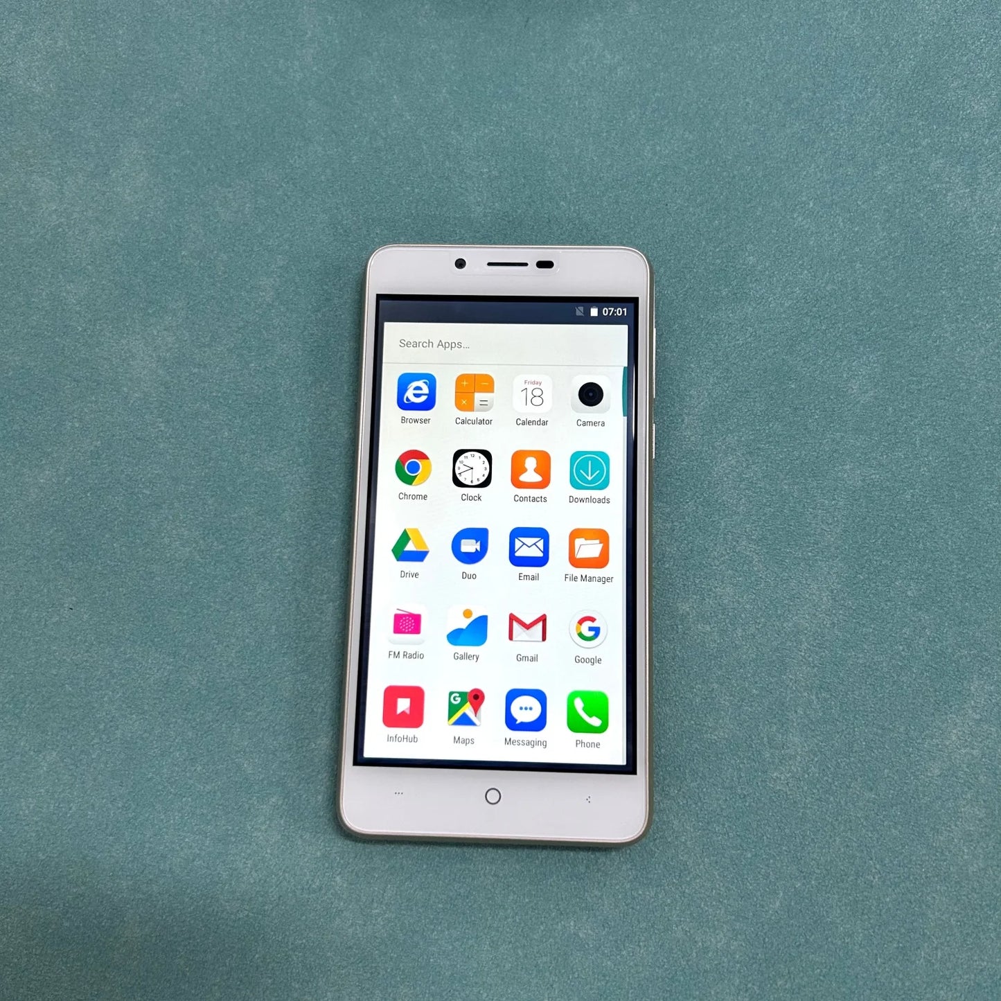 LEAGOO P1 Smartphone 4G 5.0 Pollici MTK 1GB RAM 8GB ROM 8MP Dual SIM WIFI 4000mAh Android 7.0 Touchscreen Capacitivo