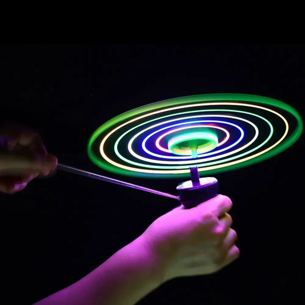 Bambini Luminosi Disco Volante Elica Giocattoli Illuminazione A LED Tirare La Stringa Volante UFO Giocattolo Trottola Gioco All'aperto Giocattolo Sportivo Regalo