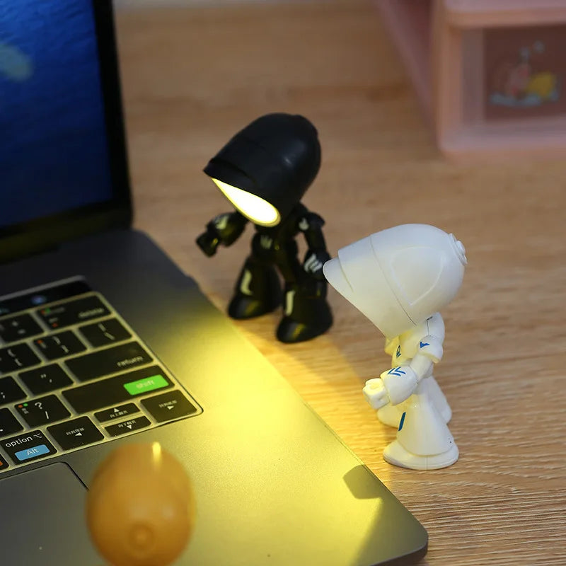 Luce Notturna LED A Forma Di Eroe Dei Cartoni Animati Lampada Da Tavolo Per Cameretta Regalo Bambini