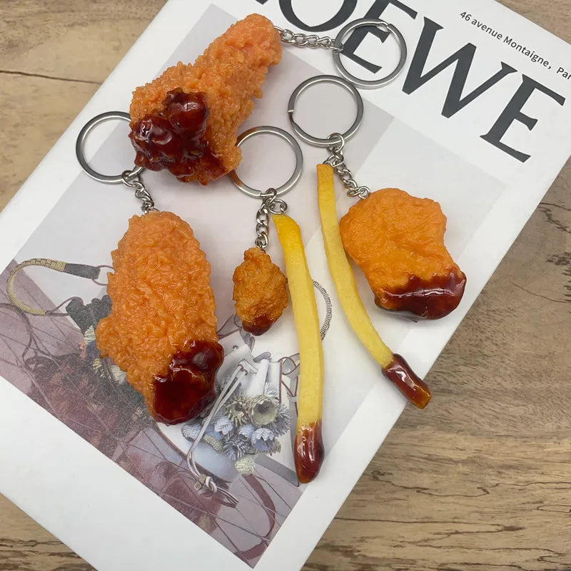 Portachiavi con patatine fritte di pollo fritto, pepite di pollo fritto, cibo simulato, modello giocattolo, portachiavi, borsa per telefono per auto, ciondolo, ornamento regalo