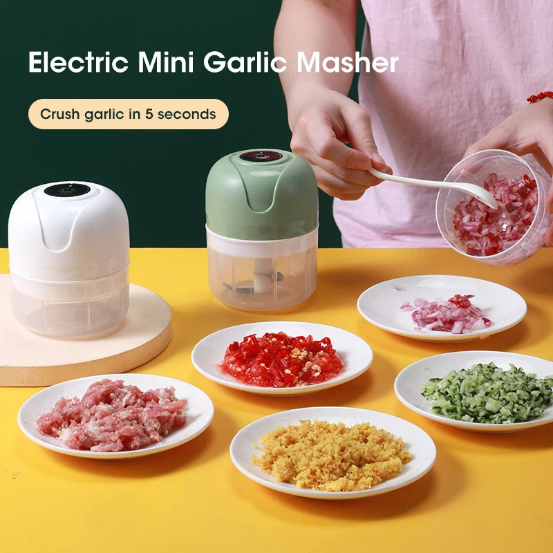 Tritatutto Elettrico Portatile Multifunzione Per Verdure E Carne Con Ricarica Usb 5W
