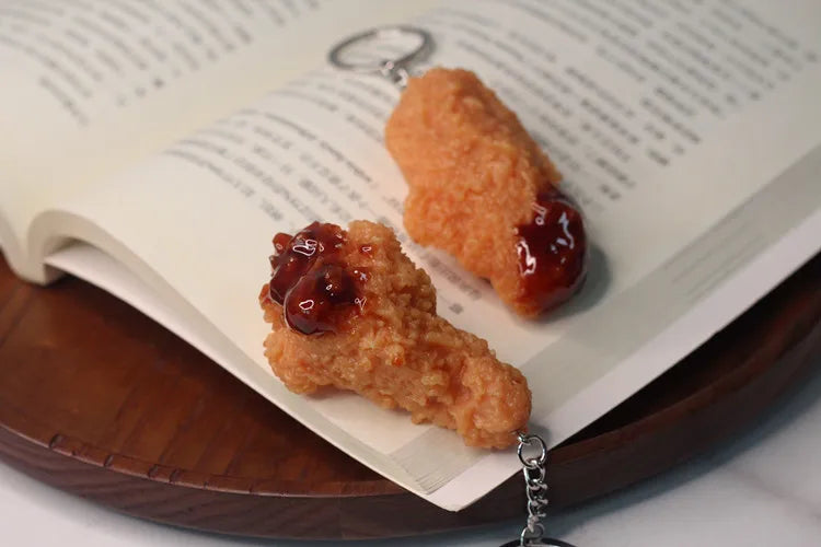 Portachiavi con patatine fritte di pollo fritto, pepite di pollo fritto, cibo simulato, modello giocattolo, portachiavi, borsa per telefono per auto, ciondolo, ornamento regalo