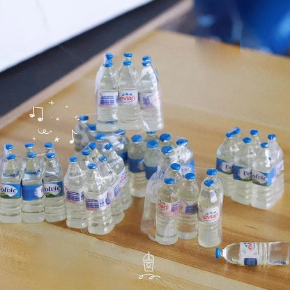 1:12 Casa delle bambole Mini Simulazione Bottiglia d'acqua minerale Modello Casa delle bambole fai da te Accessori per la decorazione della casa Bambini Giochi di imitazione Giocattoli