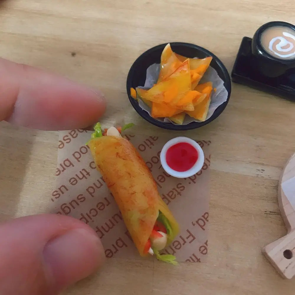 1/12 Bilancia Casa Delle Bambole In Miniatura tacos Cottura burrito per Blyth OB11 BJD Casa di Bambola Cucina Gioca Giocattoli Accessori