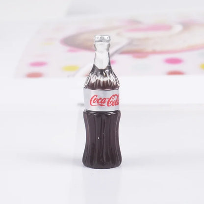 Set 4 Pezzi Cola Drink Mini Realistico 32mm Per Casa Delle Bambole Decorazione 1 12