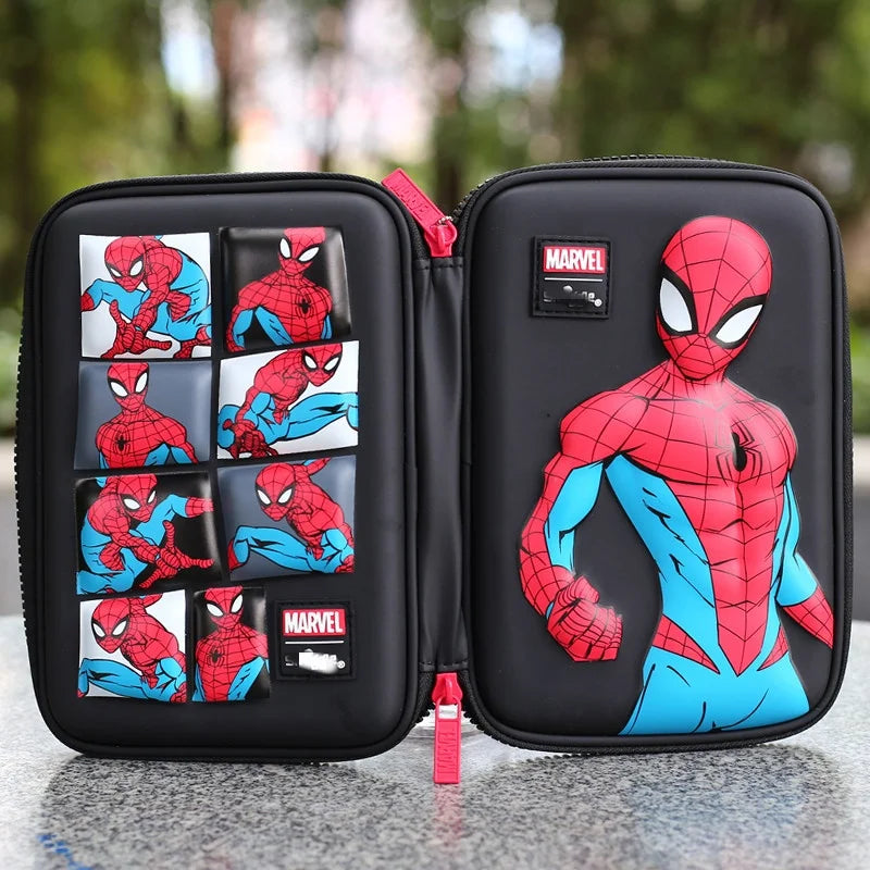 Zaino Scolastico Marvel Australiano, Grande Capacità, Leggero, con Borsa Pranzo e Charm da Collezione, Serie Regalo con Ornamenti