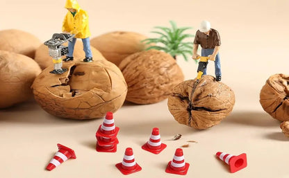 Mini coni stradali, piccola simulazione rossa di sicurezza per barretta, decorazione per torta, cartello stradale per asilo, insegnamento per il negozio a casa