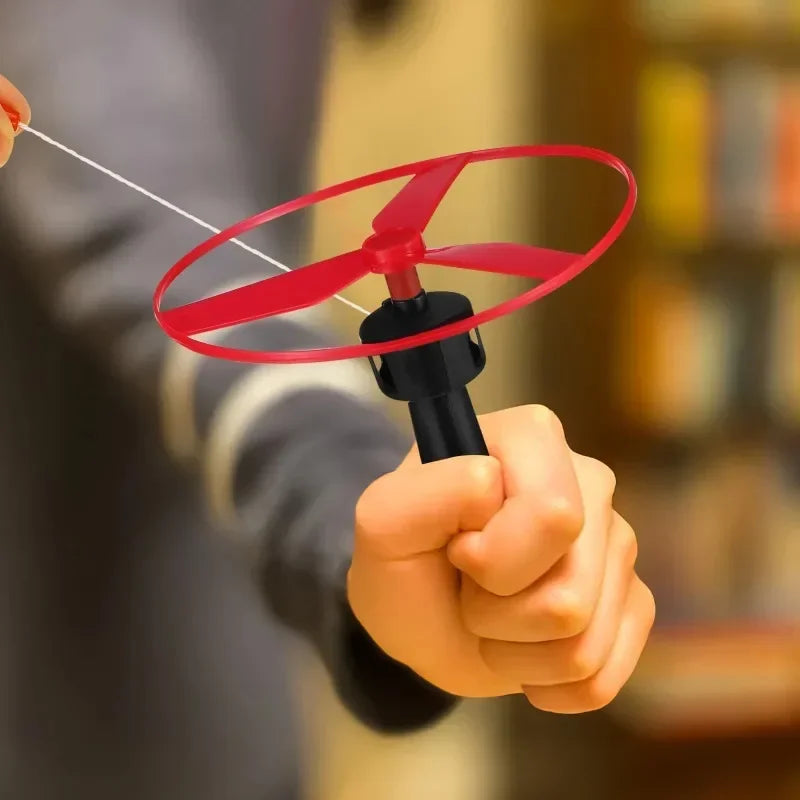 6 pezzi per bambini tirare la corda giocattolo volante elica elicottero giocattoli per bambini all'aperto gioco divertente sport volare Spin Top giocattoli per lo sviluppo dei bambini