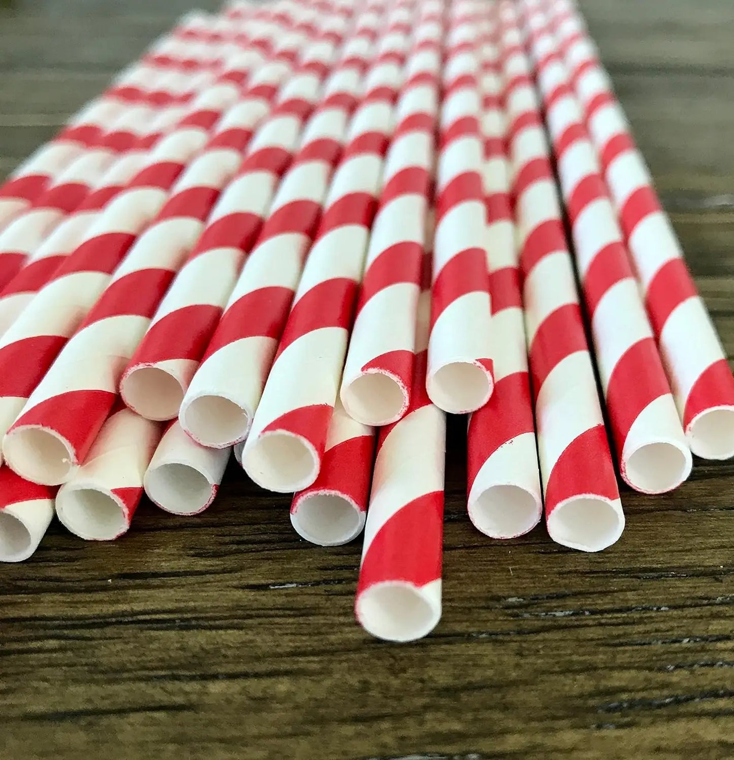 Cannucce Di Carta A Strisce Rosse Confezione Da 50 Usa E Getta Per Decorazioni Festive