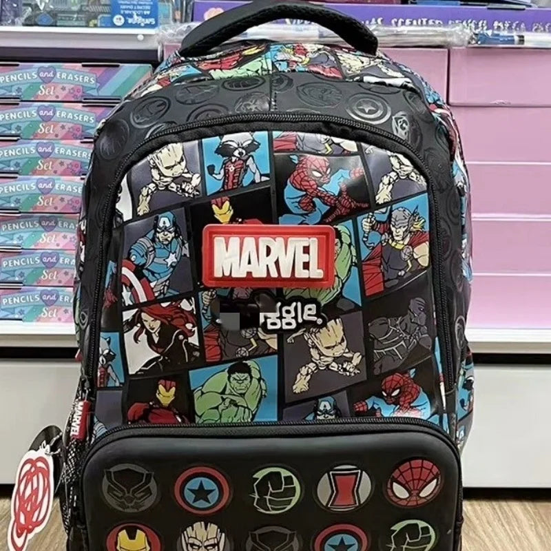 Zaino Scolastico Marvel Australiano, Grande Capacità, Leggero, con Borsa Pranzo e Charm da Collezione, Serie Regalo con Ornamenti