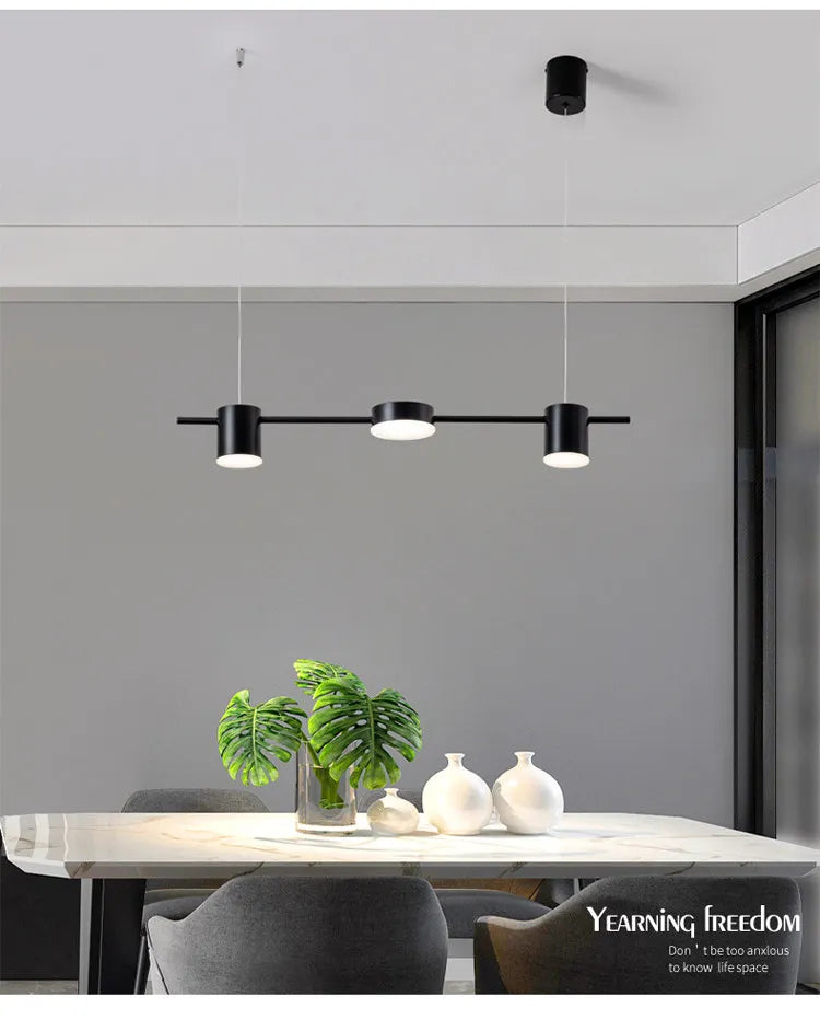 Lampada A Sospensione Postmoderna Tre Teste Per Ristorante In Ferro Nero E Oro Illuminazione Minimal Nordica Di Lusso