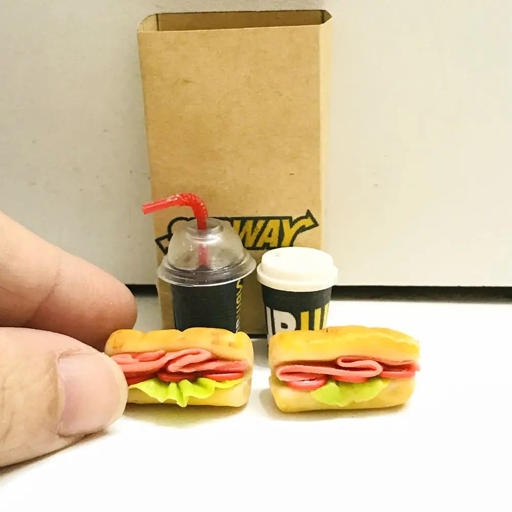 Set Cibo Miniatura Per Casa Delle Bambole 4 Pezzi Pane Caffè Fast Food Realistici