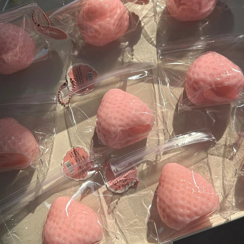 Giocattolo Squishy Fidget Taba alla fragola - Giocattolo antistress a rimbalzo lento per bambini, adulti, bomboniere per ufficio e bomboniere - Regalo da spremere
