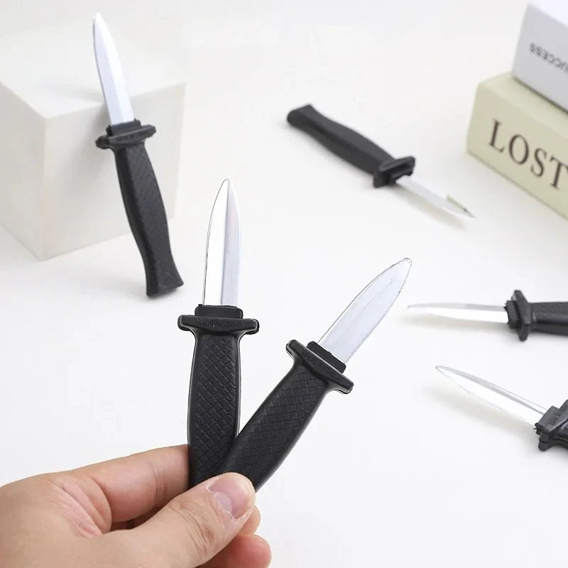 Coltello Finto Retrattile In Plastica Per Trucchi Halloween Realistico E Sicuro Per Adulti