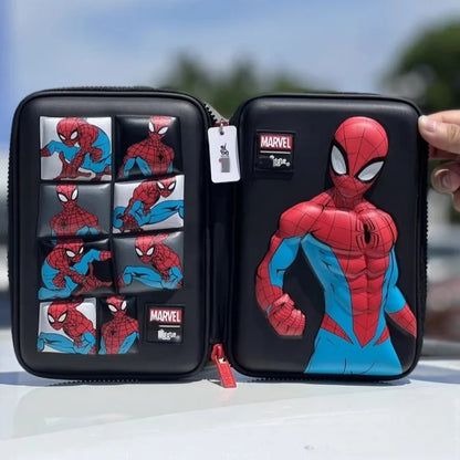 Zaino Scolastico Marvel Australiano, Grande Capacità, Leggero, con Borsa Pranzo e Charm da Collezione, Serie Regalo con Ornamenti
