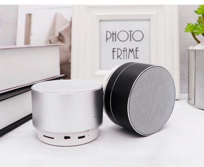 A10 Subwoofer esterno Mini altoparlante portatile Radio FM Altoparlante musicale Altoparlante wireless in lega di alluminio