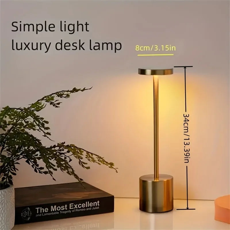 Lampada Da Tavolo Touch Led Ricaricabile Per Comodino E Scrivania Luce Notturna Ambientale Design Moderno