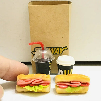 Set Cibo Miniatura Per Casa Delle Bambole 4 Pezzi Pane Caffè Fast Food Realistici