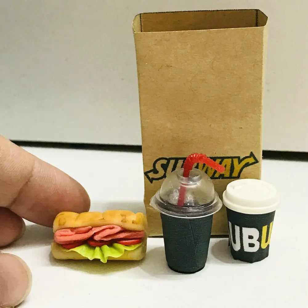 Set Cibo Miniatura Per Casa Delle Bambole 4 Pezzi Pane Caffè Fast Food Realistici