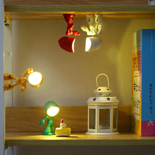 Luce Notturna LED A Forma Di Eroe Dei Cartoni Animati Lampada Da Tavolo Per Cameretta Regalo Bambini